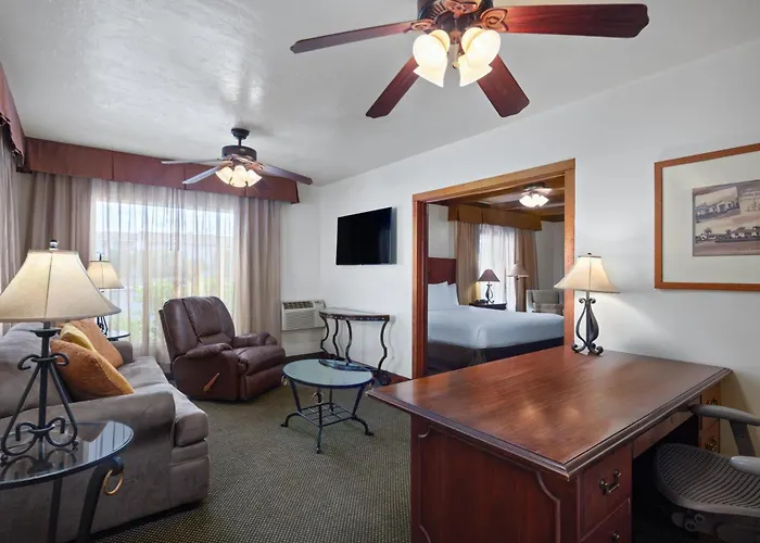 Historic Coronado Motor Hotel By Oyo